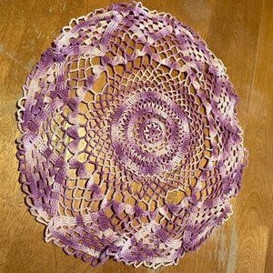 Vintage Handmade Variegated Round Crochet Doily‎ white Size 9x10"